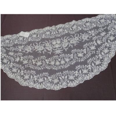 China Spanish veil Mantilla de media Luna lace edge half moon embroidery lace for sale