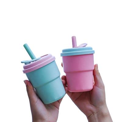 China Sustainable Food Grade Kid's Plastic Water Cup With Straw BPA Free Plastic Cute 380ML Coffee Cup For Girls Plastic Water Cup With Rubber Lid for sale