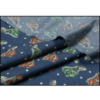 China Summer 100% Cotton Printed Denim Fabric Anti-Static Slightly for sale