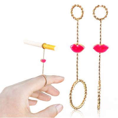 China Funny Girly Smoking Accessory Smoking Accessories Rings Metal Lazy Style Gold Plated Rose Cigarette Holder Red Lip Shaped Joint Ring For Women for sale