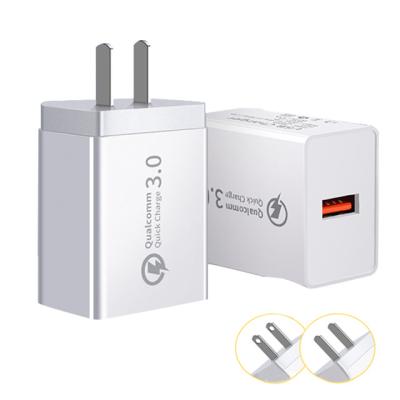 China Free Shipping 5V 3A 3 Port Quick Charging EU QC3.0 USB Wall Charging Mobile Cell Phone Mobile Charger for sale