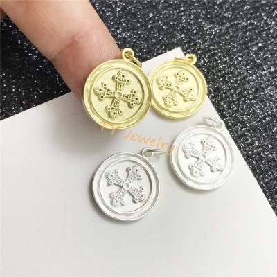 China CLASSIC CZ Micro Pave Flower On Round Pendant / Coin Charm for sale