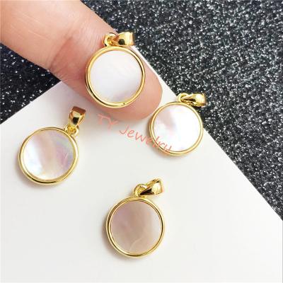 China Wholesale CLASSIC Shell Simple Rounded Natural Light Pink Shape Abalone Color Pendant Charm For DIY Jewelry For Necklace for sale