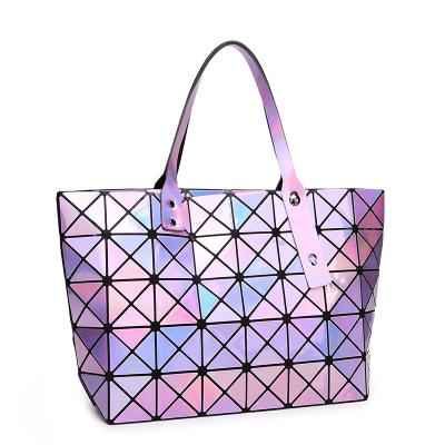 China High Quality Ladies Faux Leather Lattice Handbag Convertibale Backpack Purse Shiny Geometric Bright Shoulder Tote Bag Tote Bag for sale