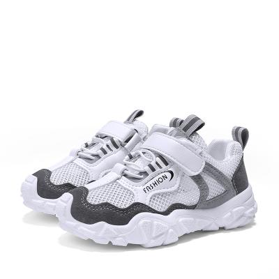 China Deodorization Fashion Designer Style Comfortable Children Sports Shoes for sale