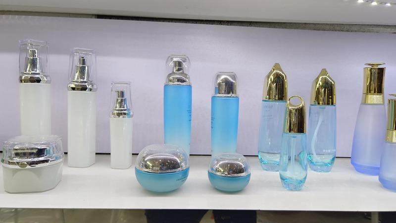 Verified China supplier - Guangzhou Yijing Glass Co., Ltd.