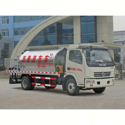 China 6000 liters asphalt distribution truck, 6 m3 bitumen spraying trucks, 6000 liters asphalt tank truck 5900 for sale