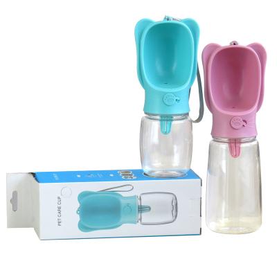 China 550ml Pet Water Dispenser Large Capacity Leak Proof Pet Water Bottle Viable Hot Selling Portable Feeder for sale