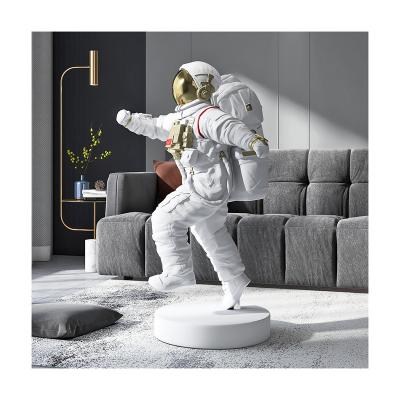 China Europe Hot Sale Living Room Sculpture Ornaments Large Soft Decoration Floor Home Astronaut for sale