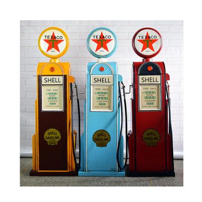 China Hot Sale Europe Vintage Gas Pump Station Custom Metal Dispenser Model Photography Props Bar Cafe Metal Decorations for sale