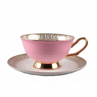 China Golod Rim Handle Colorful Bone China Viable High Quality English Cup And Saucer Fine Rose Coffee Cup Set Tea Cups for sale