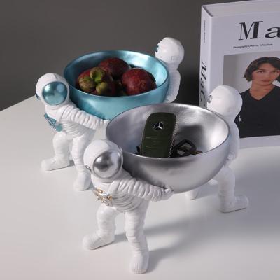 China Creative Astronaut Storage Decoration Nordic Minimalist Modern Resin Table Living Room Porch Ornaments for sale