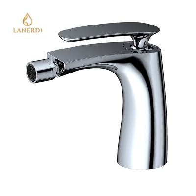 China Metered Faucets B003 05 01 1 Brass Toilet Health Basin Bidet Faucet for sale