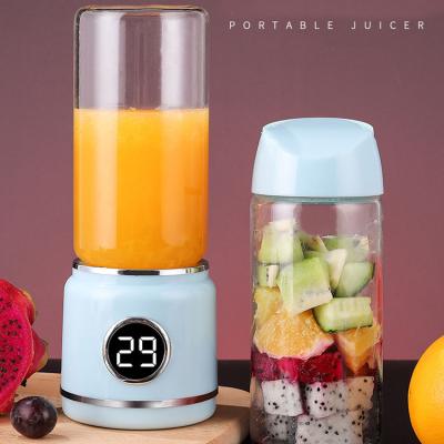 China 6 Blades USB High Borosilicate Bottle Blender Easy Handling Clean Portable Rechargeable Electric Glass Blender Blender for sale