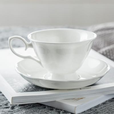 China Vintage Viable Classic Tea Cup Bone China Bone Cup & Saucer Handmade White Fine Coffee Cup for sale