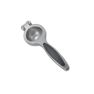 China Aluminum Alloy Viable Squeezer Metal Fruit Squeezer Portable Lemon Juice Squeezer for sale