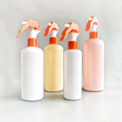 China Cosmetic netting 200ml 300ml 400ml 500ml Boston round bottle with trigger mini spray bottle for clean toliet for sale