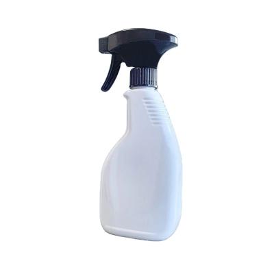 China Cosmetic Clean Plastic Bottle 500ml Trigger Spray Bottle With Finger Grip for sale