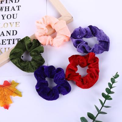 China Custom fashion scrunchie vegan purple hair scrunchie for sale