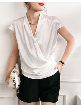 China 100% White Women's Blouses And Shirts Anti-Wrinkle V-Neckline Anti-Wrinkle Mulberry Silk Shirt for sale