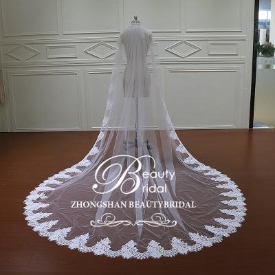 China Beautiful simple lace long veil for wedding dress for sale