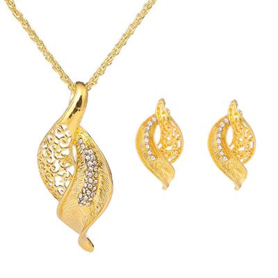 China TRENDY 18K Gold Fashion Jewelry Sets Engagement Necklace Earring For Wedding Bridal Christmas Valentine's Day Jewelry Gift For Women for sale