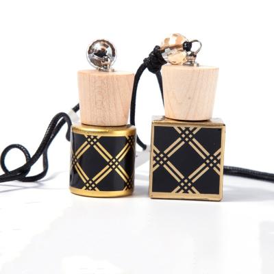 China Cosmetic Custom Logo Printed Black Plaid Hanging Empty Car Perfume Air Freshener Bottle Roma Diffuser With Wooden Cap for sale