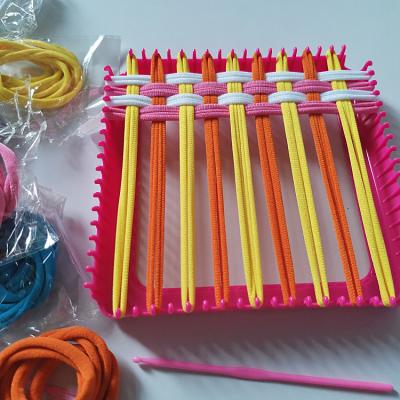 China Funny Loom Diy Kids Set Loops and Loom Kit Arts and Crafting Kit Weaving with Loom and Crochet Coaster Toy Weaving Kit for Kids for sale