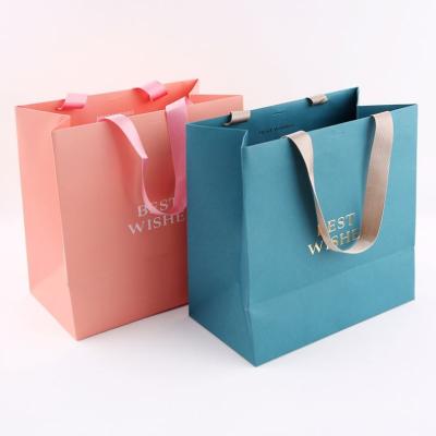 China Recyclable Custom Paper Bag Packaging Gift Paper Bag Gift Bag Logo Luxury Rope Shopping Bags with logo for sale