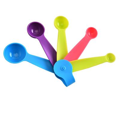 China Sustainable Professional Multifunction Plastic Material Eco - Friendly Non - Stick Measuring Cups for sale