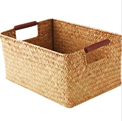 China Europe straw basket with handle straw fruit basket wooden storage box with handle seaweed basket for sale