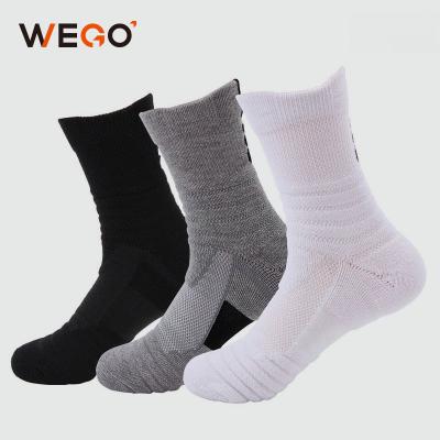 China Outdoor Breathable Custom Anti Slip Breathable Sport Logo Non Slip Running Socks for sale