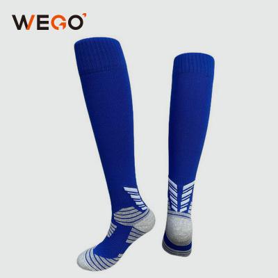 China New Breathable High Quality Sports Long Knock Out Anti Slip Men's Casual Knitted Sports Support Football Regular Socks for sale