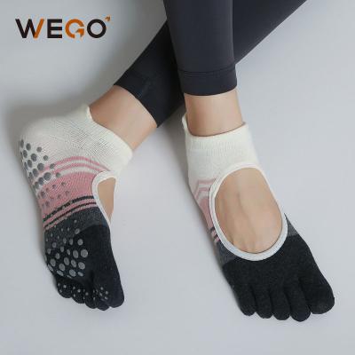 China Breathable Wholesale Custom Logo Anti Slip Cotton Dance Yoga Socks For Women for sale