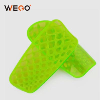 China Breathable Wholesale Multicolor Shin Guards For Soccer Football Custom Sublimation Shin Guard for sale