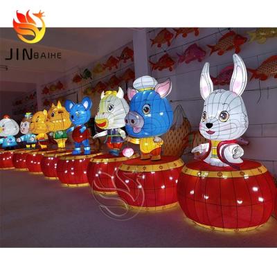 China Twelve Chinese Zodiac Signs Fabric Environmental Friendly Chinese Silk Lanterns For Chinatown Chinatown Decoration for sale