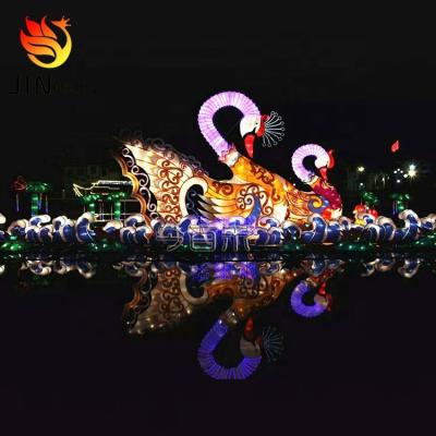 China Customized Outdoor Waterproof Environmental Friendly Zoo Silk Animal Theme Park Garden Lantern Festival Lamp Crane Wire LED Crane Iron Craft Decor for sale