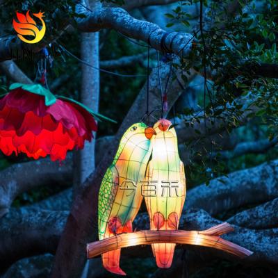 China Customized Animal Theme Park Environmentally Friendly Craft Iron Wire Bird Parrot Magpie Lamp Sculpture Festival Lantern Garden Zoo Waterproof Outdoor for sale