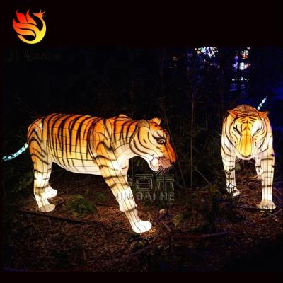 China Customized Outdoor Waterproof Environmental Friendly Tiger Wire LED Craft Iron Decor In Zoo Silk Animal Theme Park Garden Lantern Festival Sculpture Lamp for sale