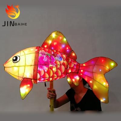 China outdoor or indoor decoration chargeable traditional yellow chinese new year stage fish carp lantern with pole for display or performance for sale