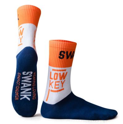 China Breathable Cotton Crew Unisex Custom Sport Socks Outdoor Street Custom Ribbed Sport Fashion Logo Skating Socks for sale