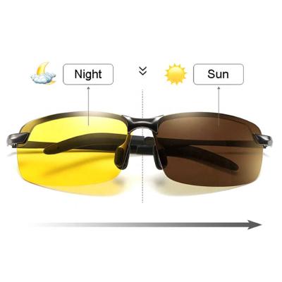 China UV400 Day And Night Polarized Night Vision Photochromic Lenses Driving Sunglasses For Men for sale