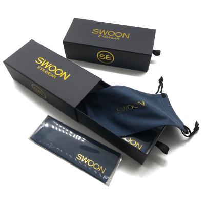 China 2021 New Design Gold Logo Glass Sunglasses Modern Gift Packaging Box Show Paper Set Case with Pocket and Cloth for sale