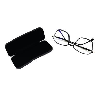 China Durable In Glass Stock Box Packaging Simple Portable Plastic Black Eyeglasses Case Wholesale Custom Plastic Case for sale