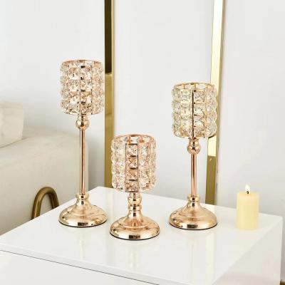 China Creative New Morden Retro Nordic Crystal Candle Holder Candle Holder Home Decor Decoration Wedding Candle Holder for sale