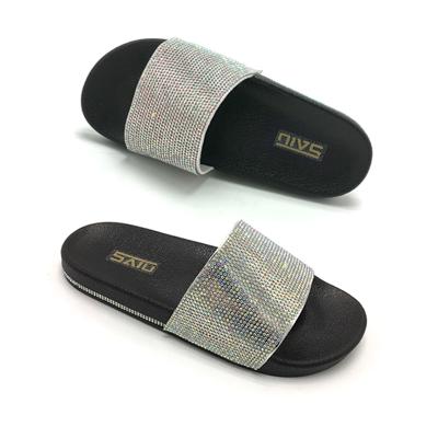 China 2021 Fashion Trend Hot Sales Slides Women Soft Plastic Slippers Jelly Slippers Summer Beach Spring PVC Sandals Multi Color Rhinestone Sandal for sale