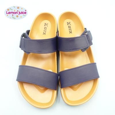 China Fashion trend customize brand logo women slides slipper low MOQ in anti slip PVC sandals common female slippers for women and ladies for sale