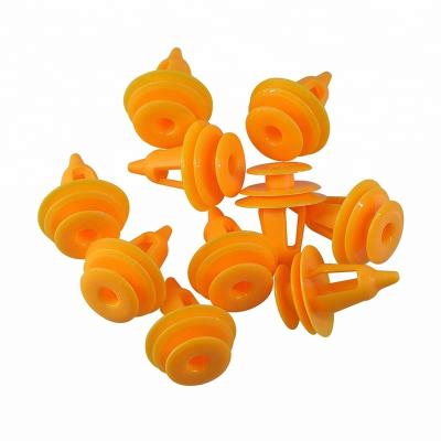 China Automotive Plastic Fastener& Auto Shield Retainer D68 Fasteners And Plastic Car Bumper Bumper Clip for sale