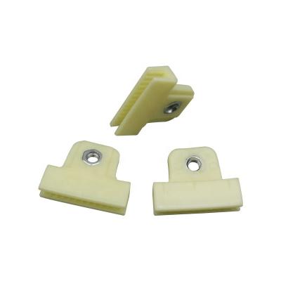 China N30 Universal Automotive Parts Automotive Accessories Auto Glass Bracket Bracket Lift Clip 69951-12180 for sale