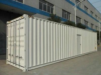 中国 カミンズ エンジン 40HQ による 1500kva 無声産業ディーゼル発電機は 発電機 をコンテナに詰めました 販売のため